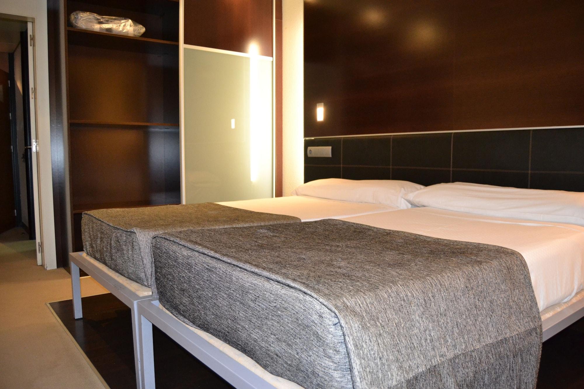 Hotel Ceuta Puerta De Africa Екстериор снимка