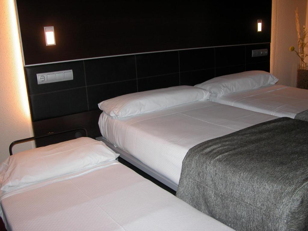 Hotel Ceuta Puerta De Africa Екстериор снимка