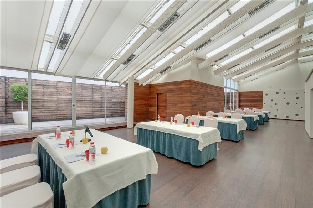 Hotel Ceuta Puerta De Africa Бизнес снимка